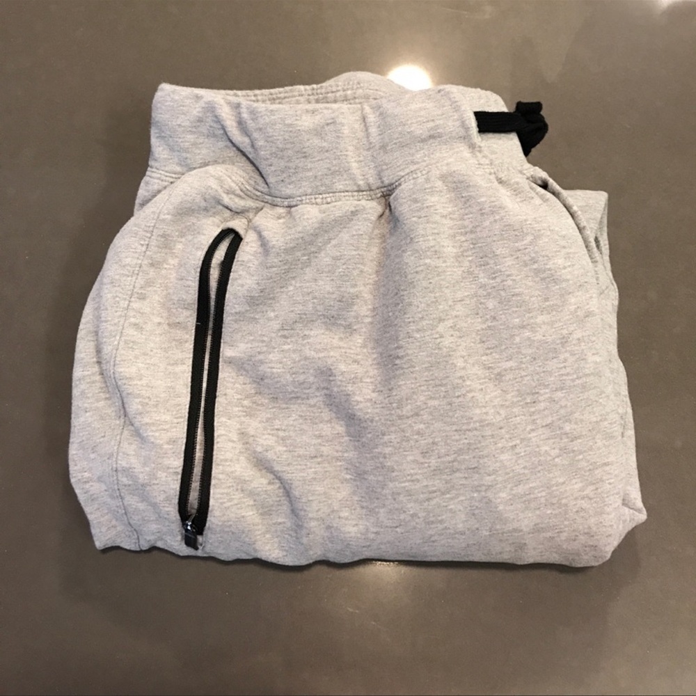 Lululemon joggers